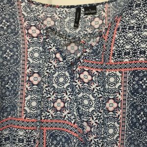 new directions Tops - Ladies blouse Large new directions Tops - Ladies blouse Large